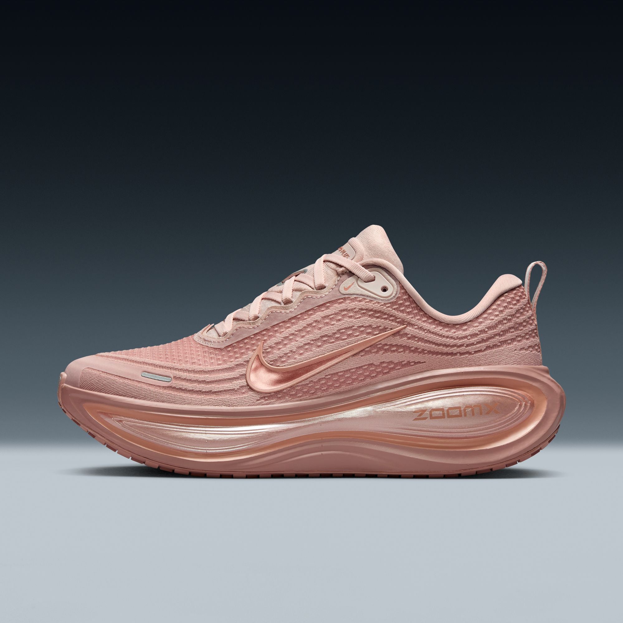 Nike Vomero Plus (B Width) - Particle Pink/Metallic Rose Gold (Womens)