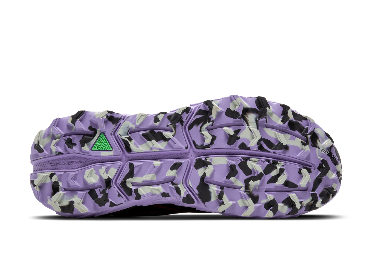 Brooks Cascadia 18 (D Width) - Ebony/Sweet Lavender/Copper (Womens)